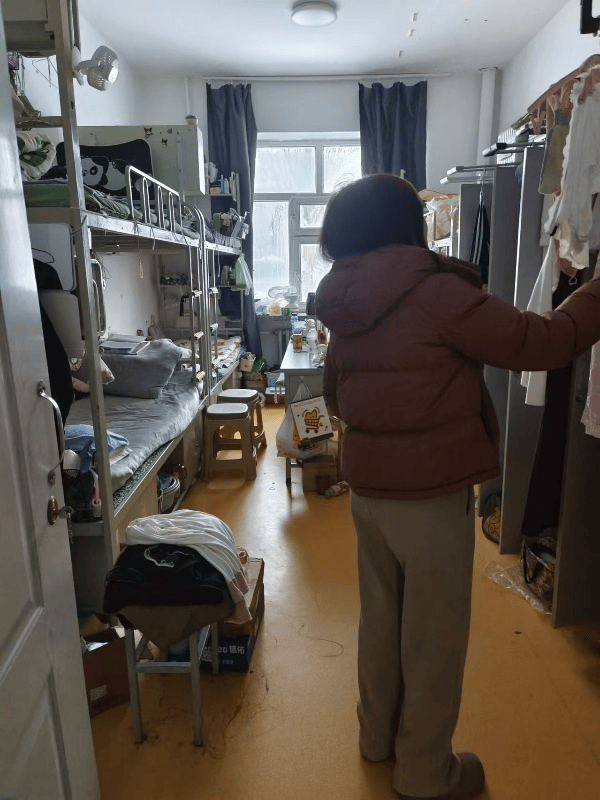 整理内务展风采,共建寝室新风貌