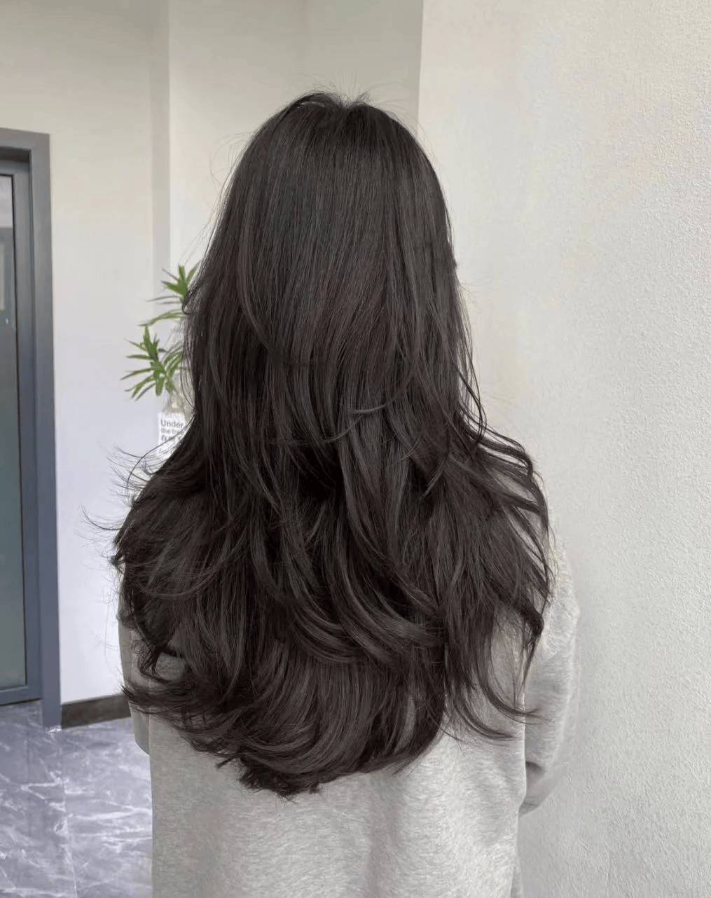 卷发质,可达到发质光泽不毛躁 🔶发尾c弯纹理感增加几分女人味气质