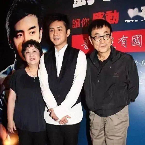 刘家昌去世留下巨额遗产,长子将弟弟逐出家谱,拒绝其出席葬礼_刘子千_父亲_家族