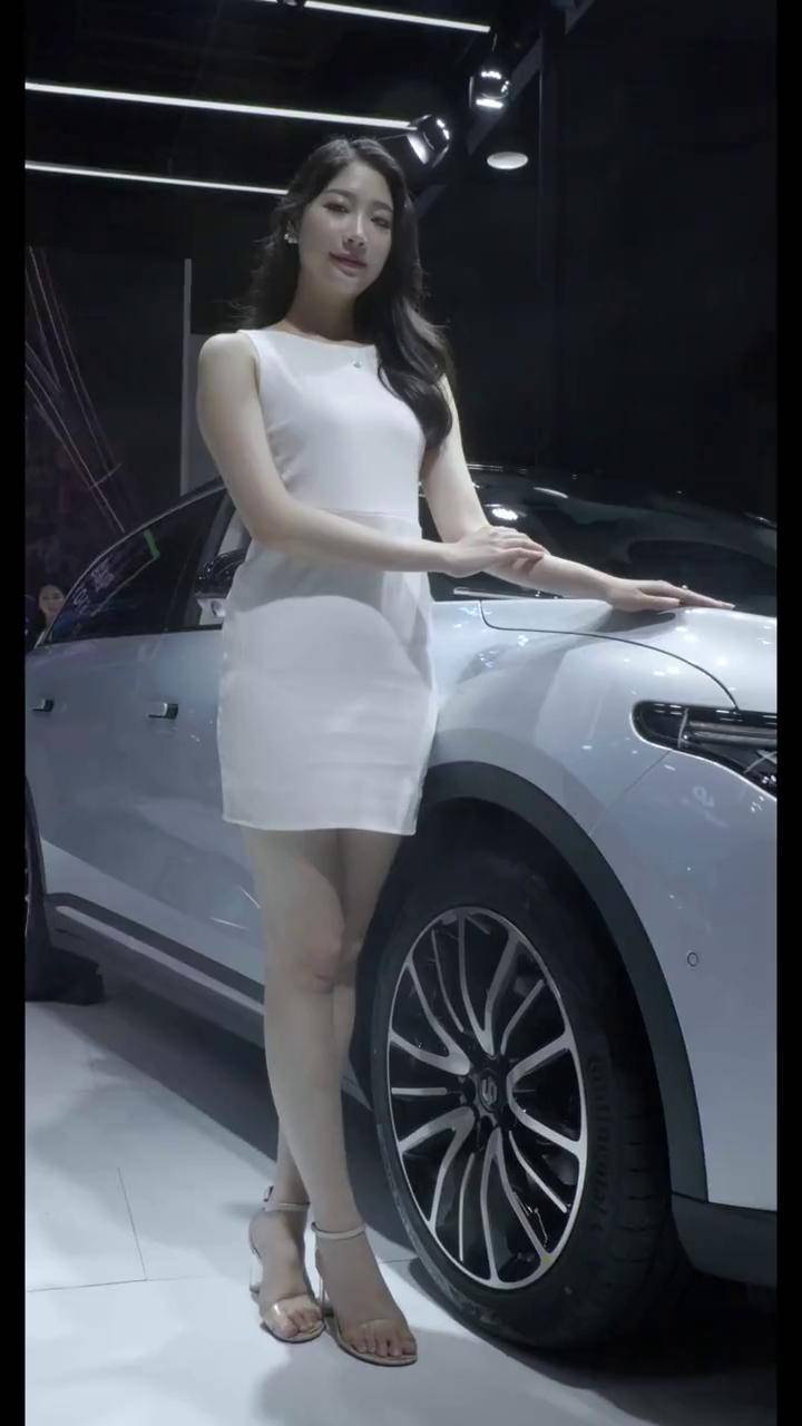 抖音车模小姐姐=抖音里车模妹儿叫什么