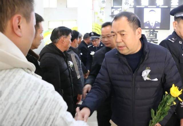 沉痛告别民警朱凌晨同志!_黄平县_公安局_禁毒