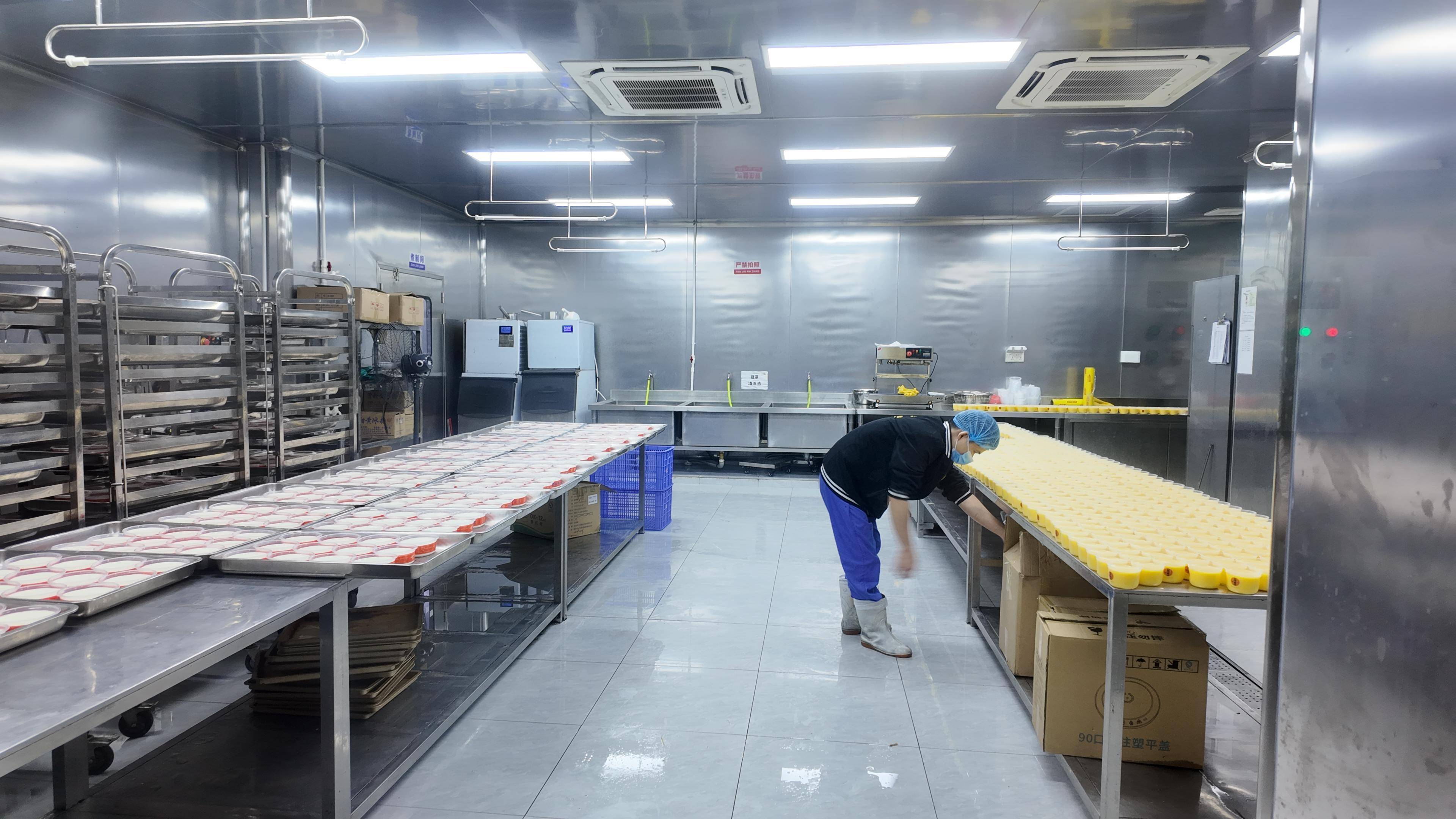 平湖这家新式凉茶品牌为何能吸引花式养生的年轻人？｜“平福仔讲故事”系列报道⑦欧博体育平台(图5)