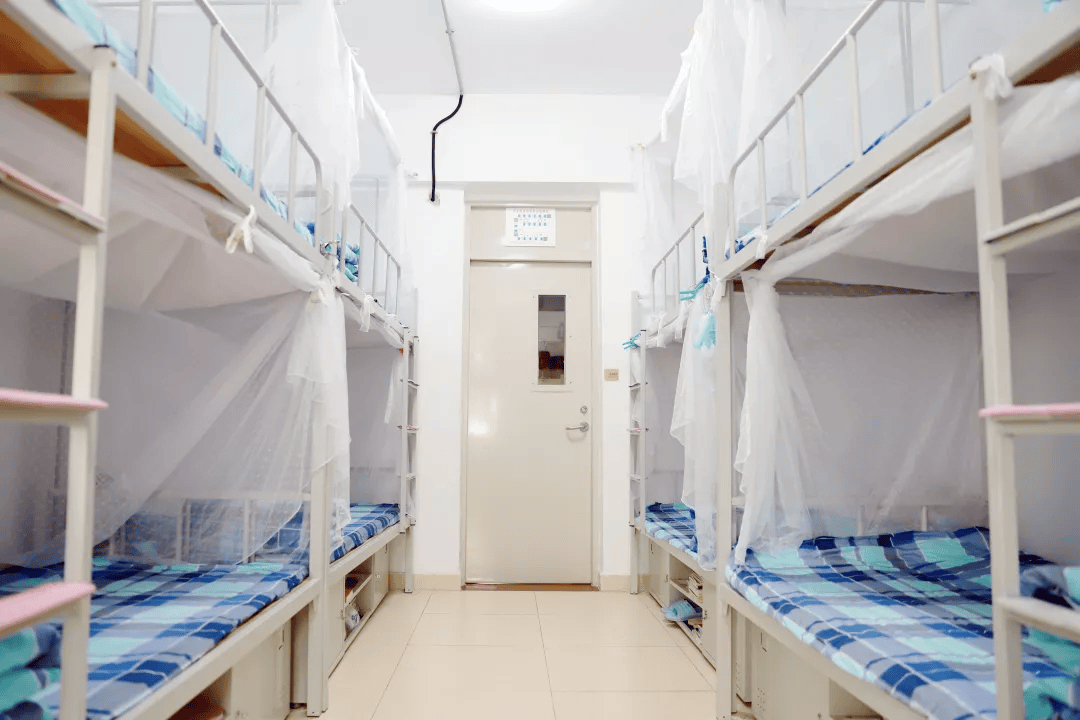 深圳学子和家长收藏!深圳130余所高中宿舍实景图一览