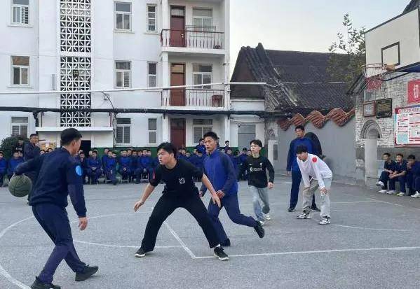 南阳农业职业学院：开展篮球比赛 活跃校园生活