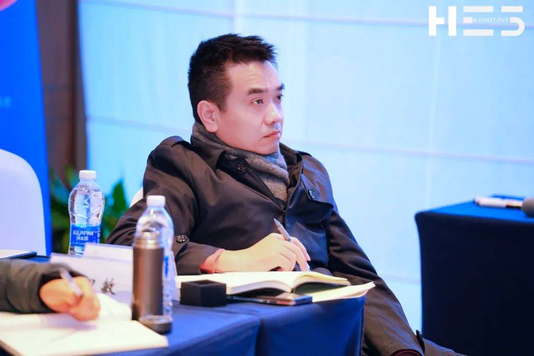 公开课邀请到清华大学教授,中关村龙门投资董事长徐井宏,北京大学经济