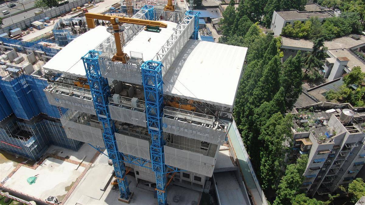造楼机又上新了！装上数字大脑，施工如履平地_中建三局_中国建筑_项目
