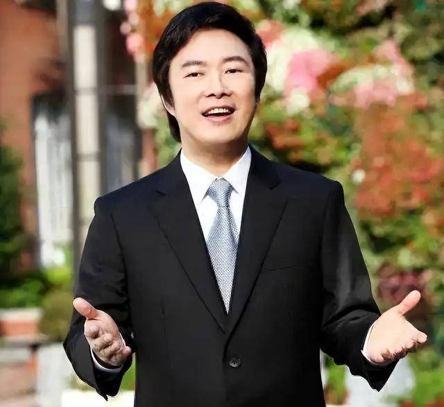 白冰冰爆费玉清近况，退休后不旅游不打麻将，姐姐盼复出继续唱歌