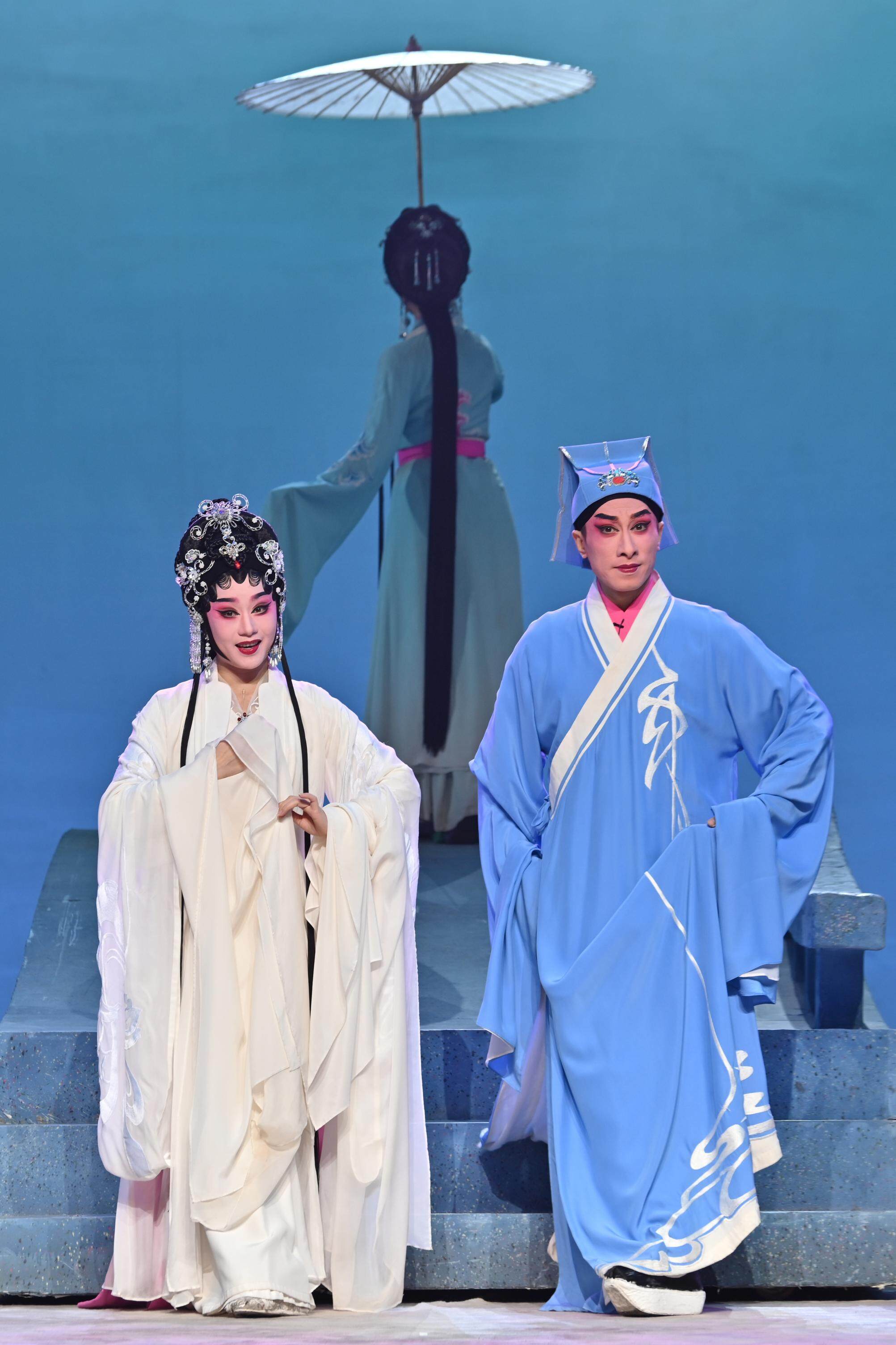 一剧十年,《白蛇传·情》解锁粤剧"青春密码"