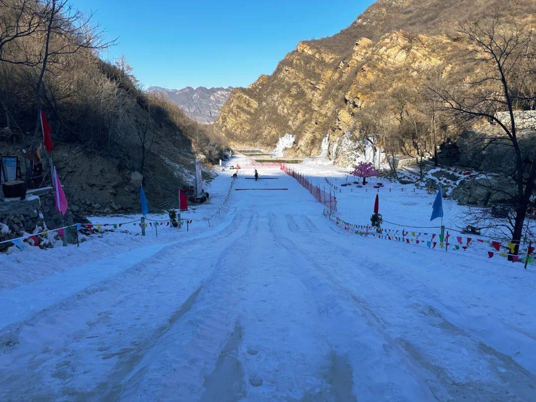 门头沟附近滑雪场图片