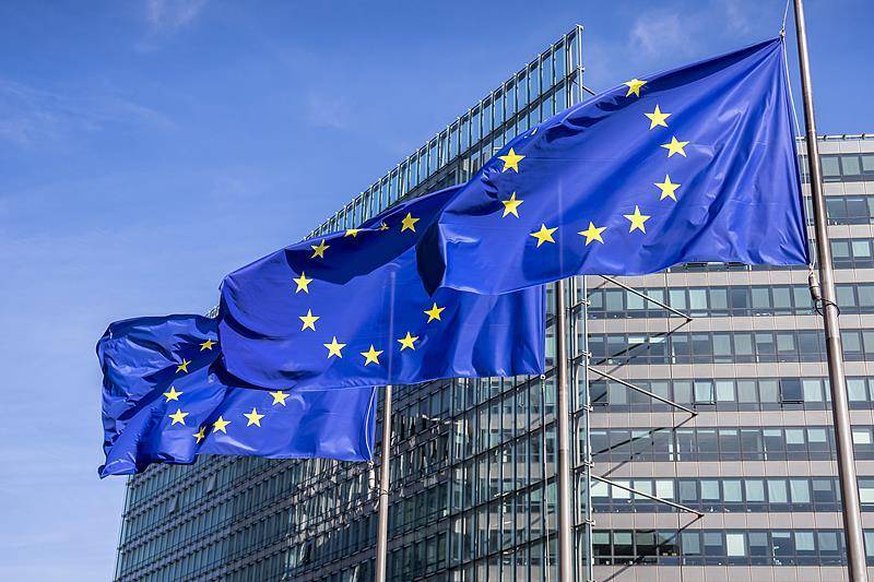 乌克兰收到欧盟以俄被冻结资产收益作抵押的首批贷款