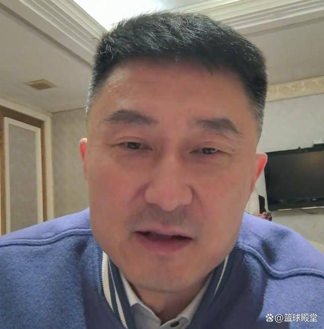 八连胜杜锋发视频！全程致谢球迷，徐杰与杜锋互夸，晚安手势亮了