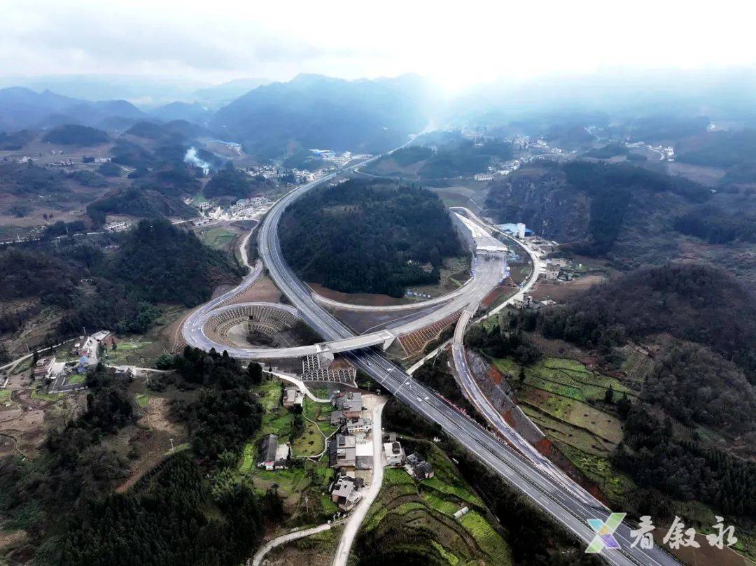 叙永境内g76厦蓉高速摩尼互通实现功能性通车