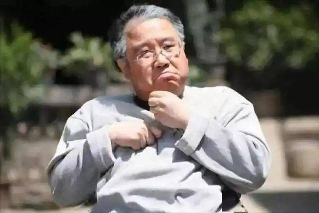 早上起床的小动作，竟能大大降低中风风险！ 晨起习惯与中风预防：你不可不知的健康秘诀