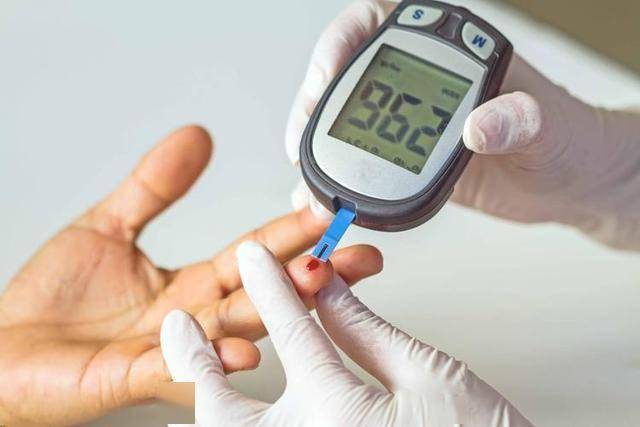健康食物并非适合所有老人：蛋黄、低脂酸奶等的真相