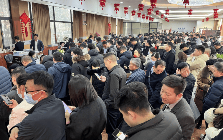 河南矿山开年第一天订单爆棚，董事长崔培军现场发红包 | 拼抢一季度，实现开门红