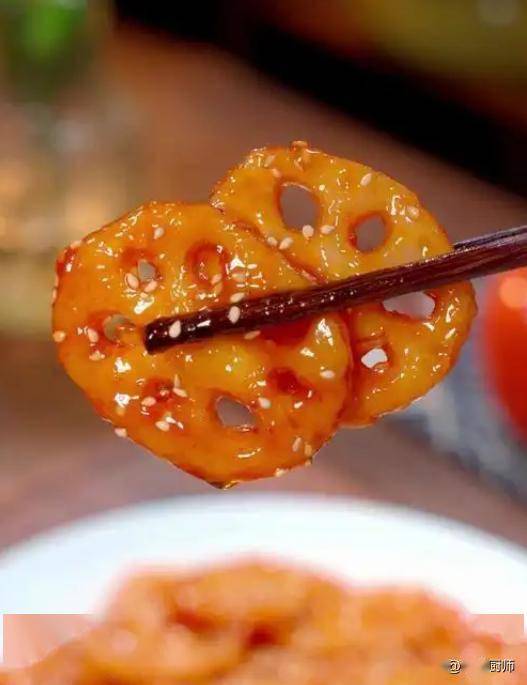 莲藕：从养生到美食的全方位解析，探索莲藕：养生功效与美味食谱