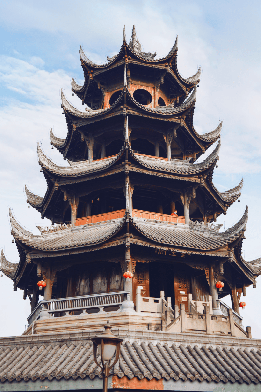 推荐理由:奎星阁位于仁寿县城,历史悠久,是当地的文化地标,运动之余