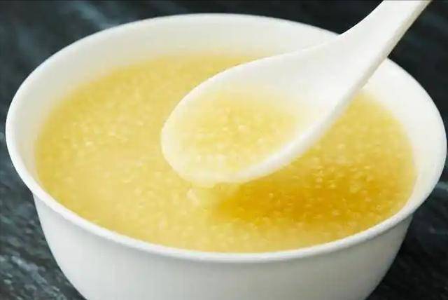 老年人健康与小米粥的奇妙联系 小米粥助力老年人健康：你知道吗？