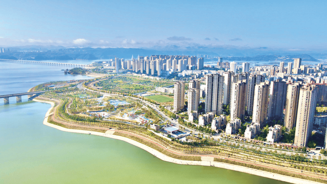 服务湖北加快建成支点访谈丨郧阳区委书记,区长梅华:实干快干竞进有为