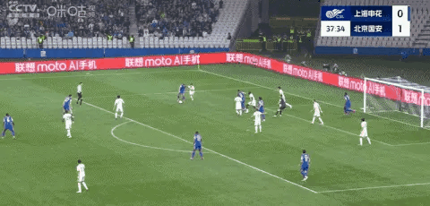 联赛争冠最热门球队狭路相逢，中超京沪大战十人国安绝平申花