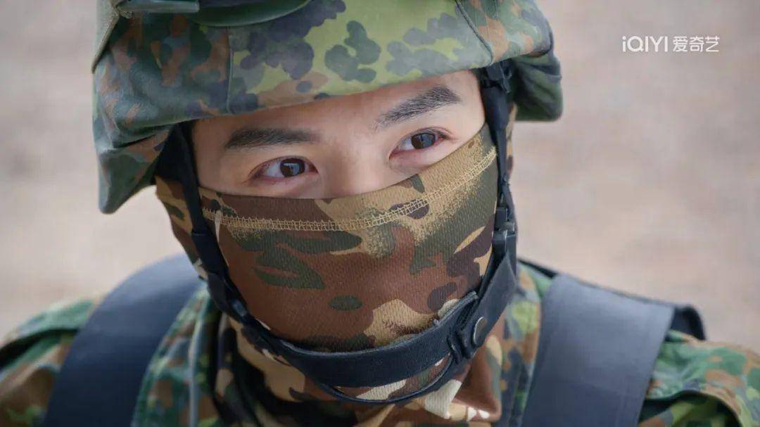 《难哄》《滤镜》《爱你》，没点粉丝滤镜都看不下去