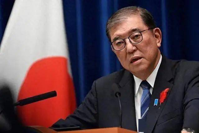 美国关税与保护费双重压榨，日本反华恶果自食