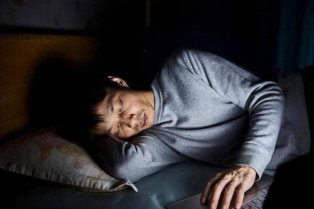 揭秘：加重糖尿病的隐形杀手，打破误区：这些习惯才是糖尿病的“帮凶”