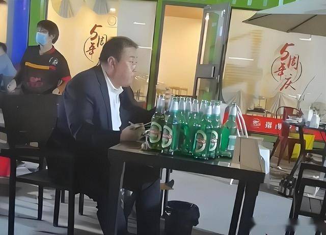 从男人爱酒，看被价格埋没的极品粮食酒