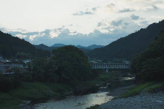寂静岭f揭开神秘面纱，日本小镇成恐怖之源，日本岐阜小镇，为寂静岭f带来真实恐怖体验
