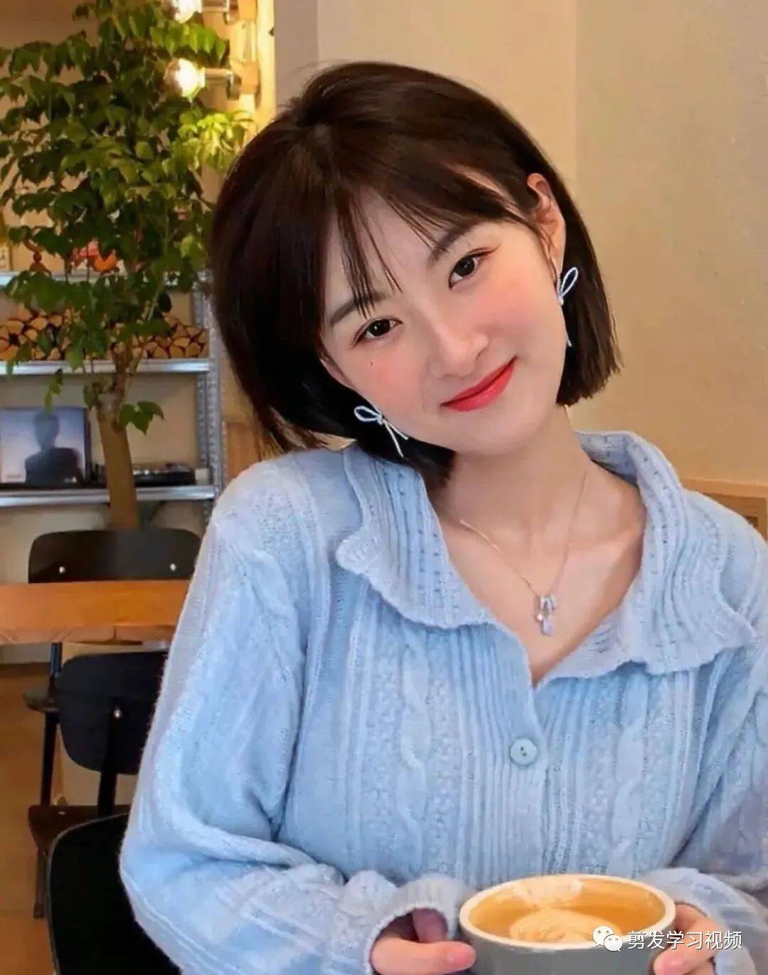 乖乖女短发好减龄