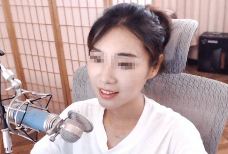 从高考状元到游戏主播，石悦的别样人生之路 清华北大高材生变身游戏主播，她的选择超乎想象！