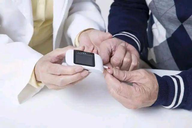 糖尿病控糖新思路：每周饿三顿重塑身体节律