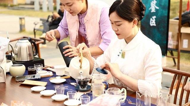 来云南共享“春星空体育网址花茶咖”(图5)