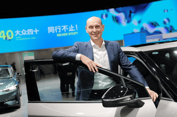 大众中国CEO：中国实现电动化转型成功有六大因素
