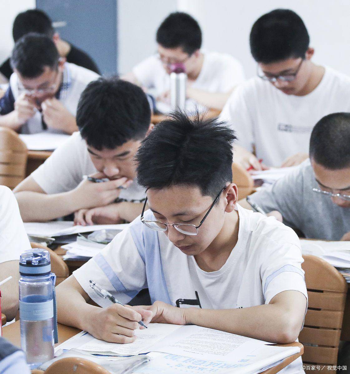 单招考试，你准备好了吗？这些必带物品清单，轻松帮你通过考试！_考场_考生_工具