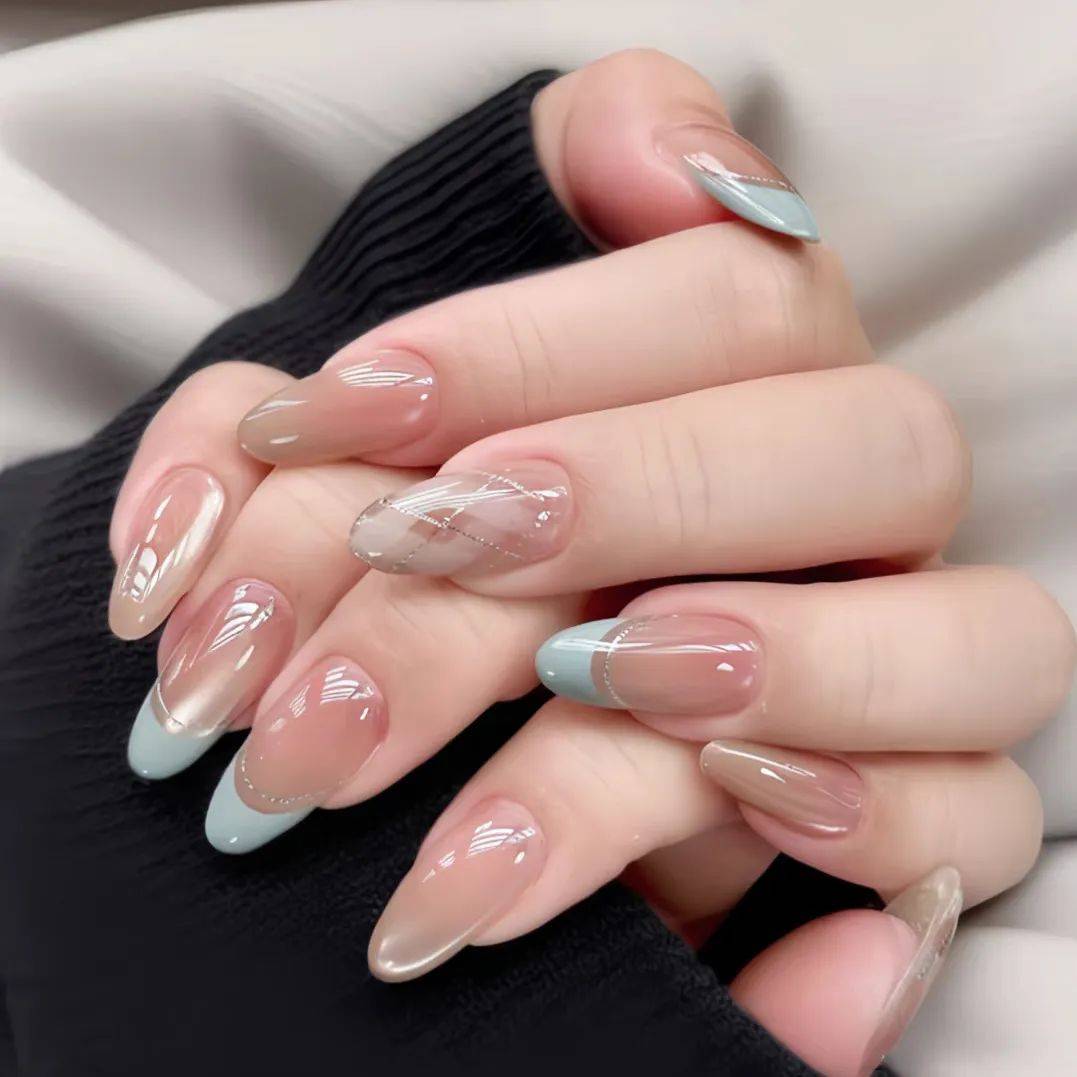 如果你也想开一家单店一天光美团就能有70个客户的美甲帮连锁,可以