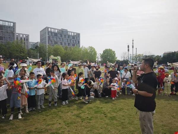 开云官网南岸长生桥镇：搭平台聚资源 解锁露营踏春新场景(图3)