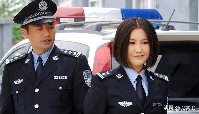 61岁丁志诚现状：住所和前妻相隔200米未再婚，摇身一变成女儿奴