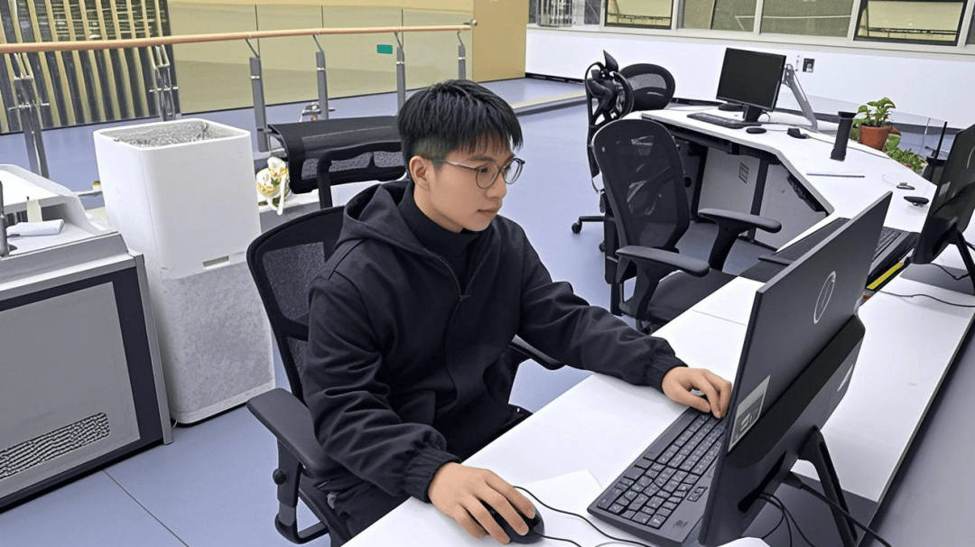 罗英豪 指挥控制中心数据分析员作为数据分析员，希望你始终以青年的担当