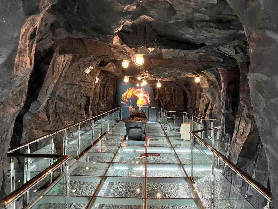 九游娱乐注册走去钢铁厂旅游(图10)