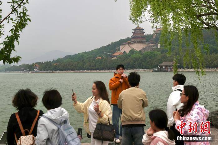 2025年“五一”假期国内出游3.14亿人次 同比增长6.4%-华闻时空