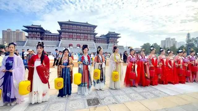 五一期间河南省旅游收入__河南省国内旅游收入