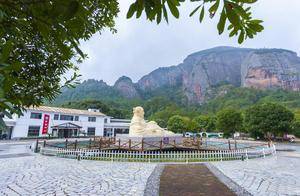 福建龙岩丹霞地貌冠豸山风景区旅游攻略_竹安寨_景点_石门