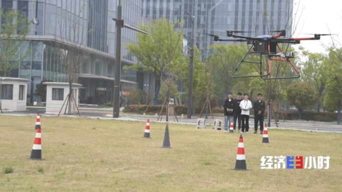 图片[10]-低空经济爆发！这些“会飞”的工作正吃香 -华闻时空