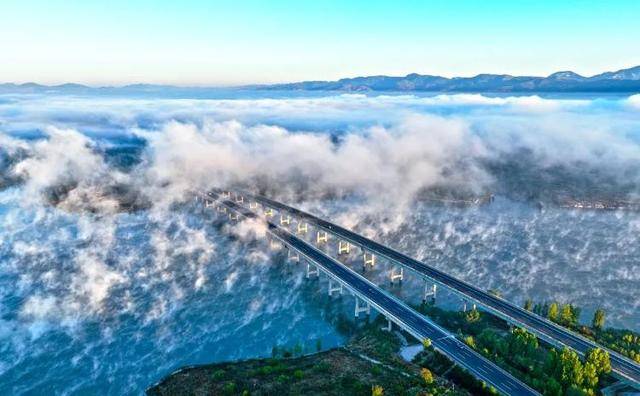 山东高速集团G22青兰高速淄博段获评2025年度“美丽公路” 山东高速集团G22青兰高速淄博段获评2025年度“美丽公路”