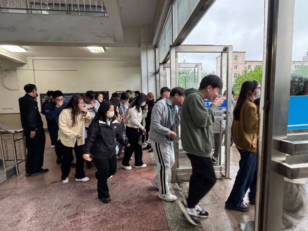 实验室火灾应急预案_高校实验室火灾案例_实验室消防安全培训