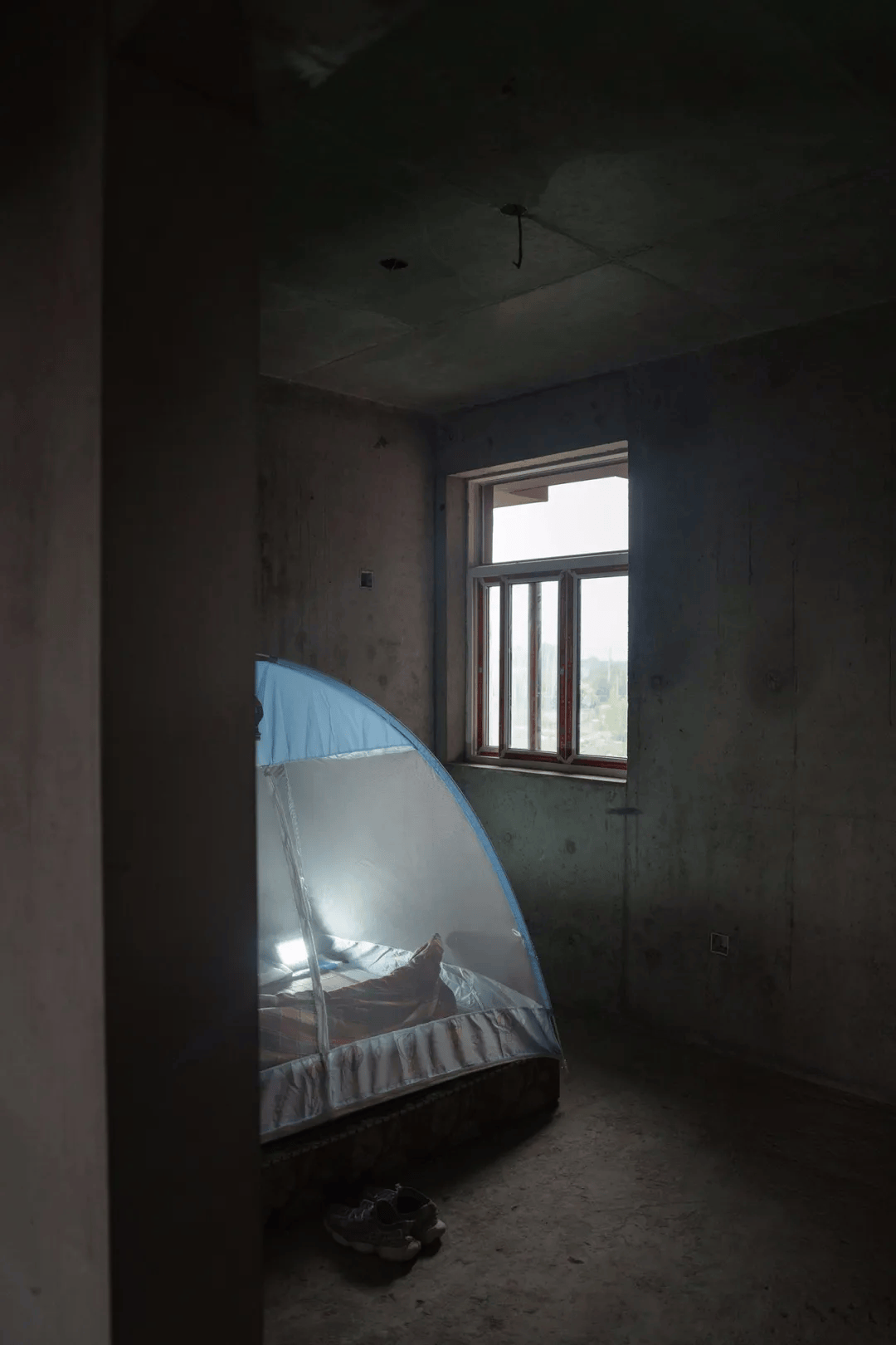 1988-2025:历届 “荷赛” 我国摄影师获奖作品_新闻_三等奖_二等奖