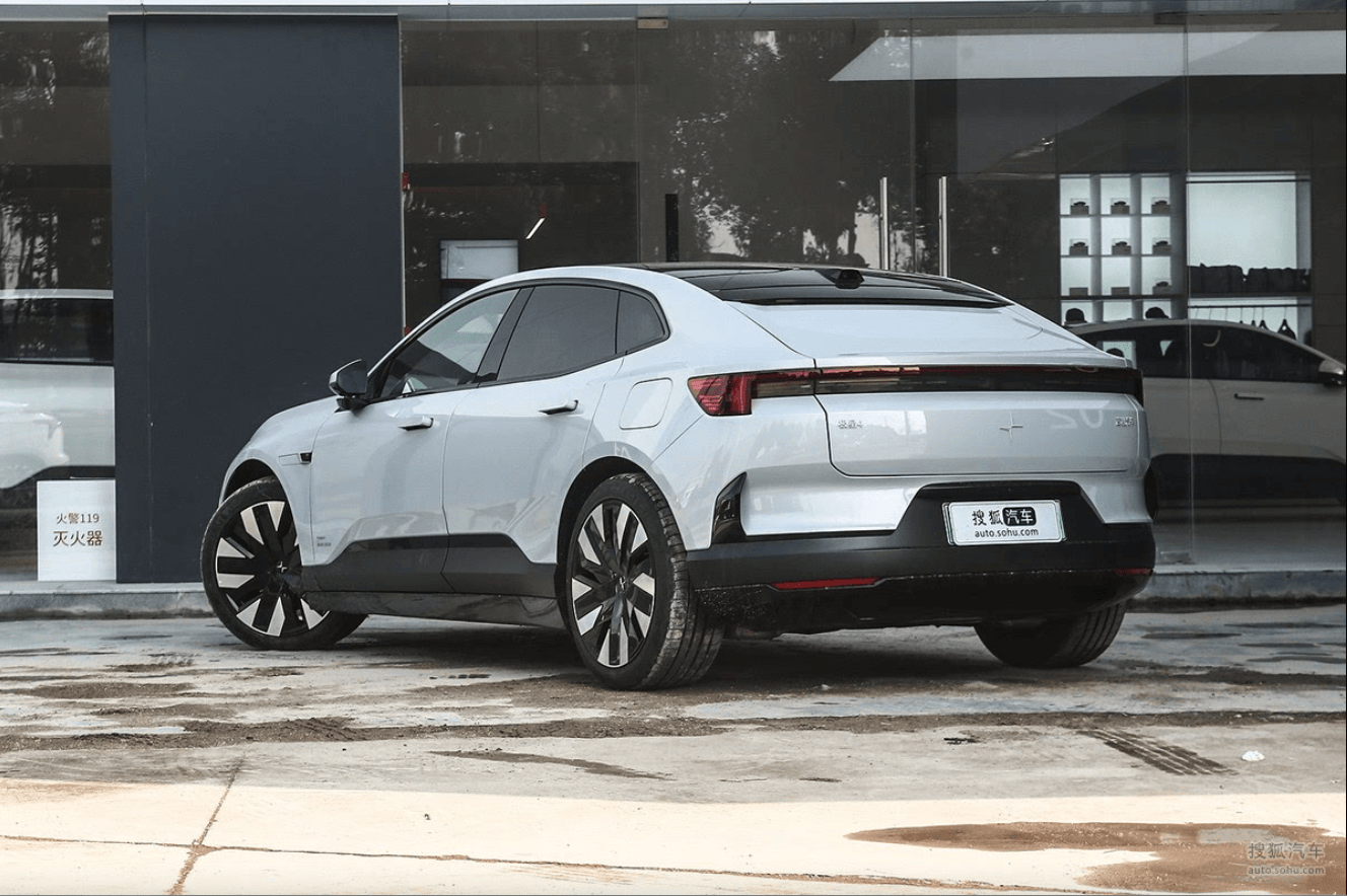 Polestar 4上市：33.8万起售，全系标配100kWh大电池，续航最高755公里