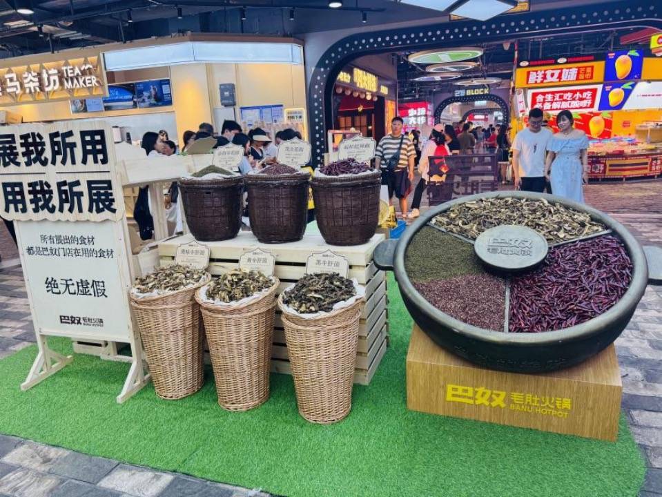 餐饮消费回暖下的“逆势样本”：北京一火锅店翻台率破10翻