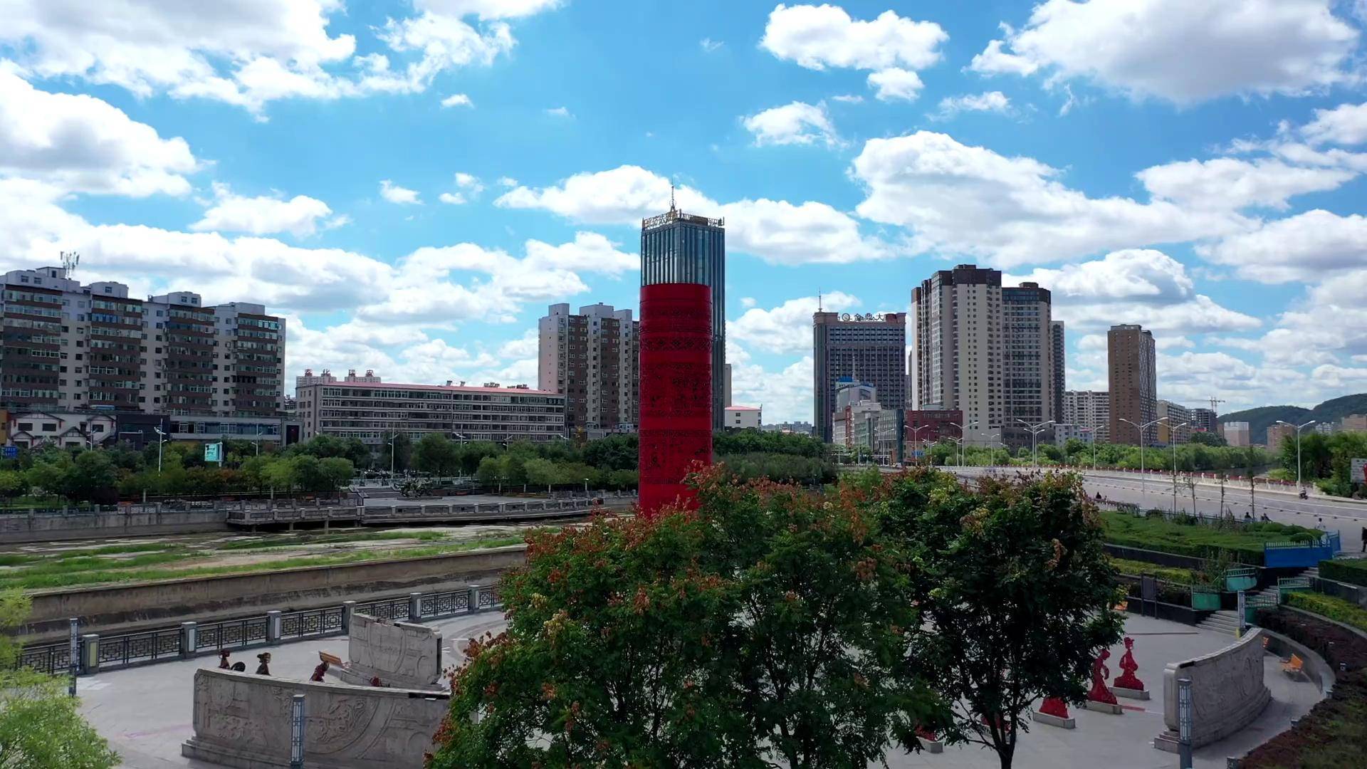 离石区隶属于山西省吕梁市,地处山西省西部,吕梁山脉中段西侧